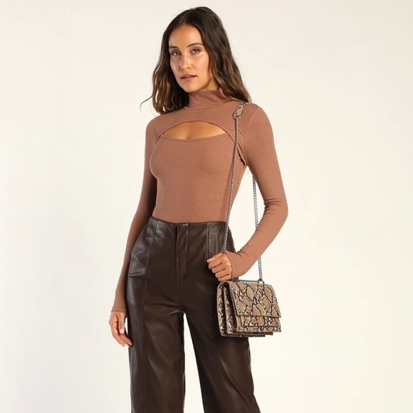 LULU’S Flirty Little Secret Brown Ribbed Cutout Long Sleeve Top - Picture 2 of 6